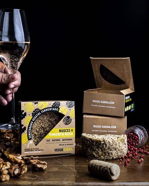 Made in Spain Gourmet - Wholesale Cheese - Vegan Cheese With Walnuts And Pink Pepper, Veggie Karma3