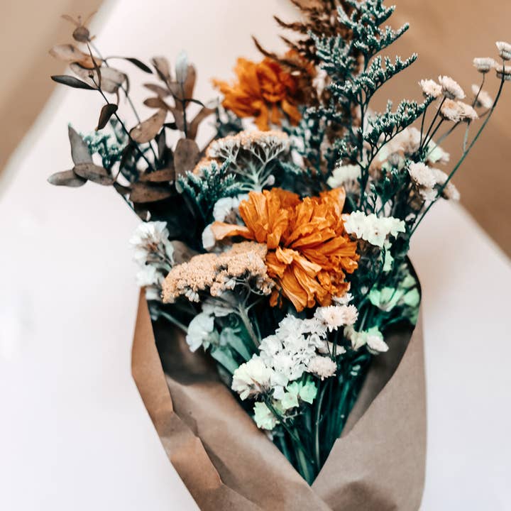 Andi Aesthetics - Wholesale Dried/Pressed Flowers - Dried Flower Bouquet5