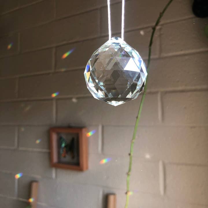 Dusk - Wholesale Spiritual Stone/Crystal - RAINBOW PRISM2