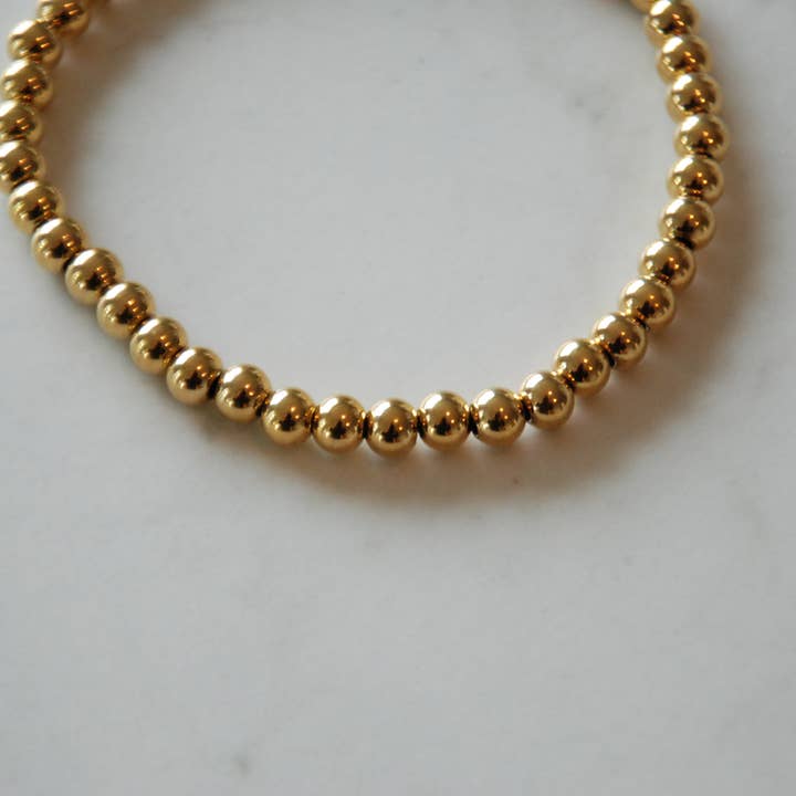 Ash on AK Jewelry - Vente Bracelet de perles - Bracelet Harlow extensible à perles en or rempli 18 carats6