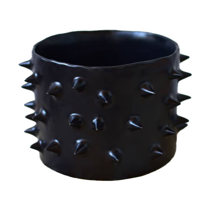 Maceta hecha a mano de cerámica negra Spikes para venta al por mayor de OWO Ceramics