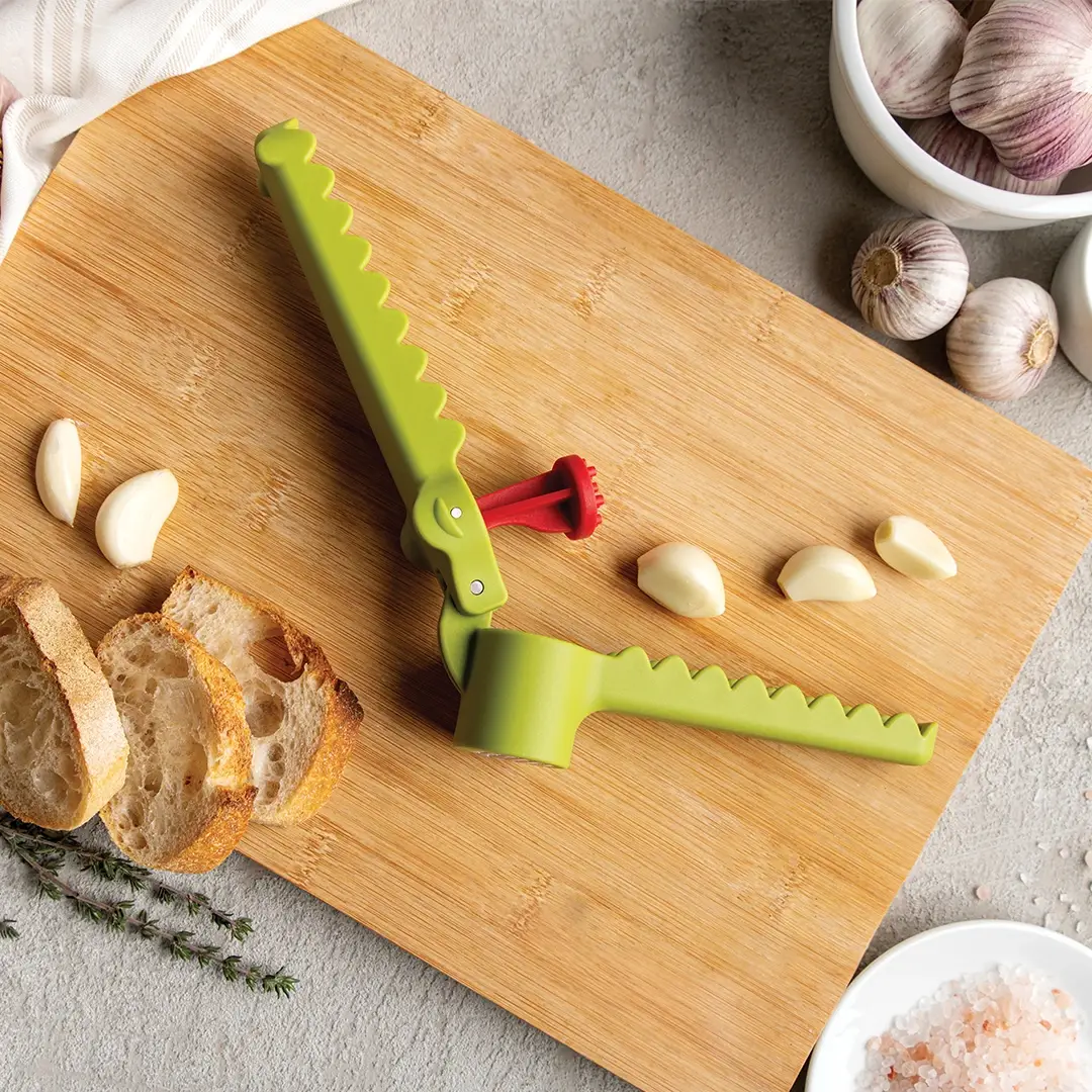 OTOTO - Wholesale Kitchen Tool/Gadget - Garligator Garlic Press - Kitchen Accessories & Gifts1