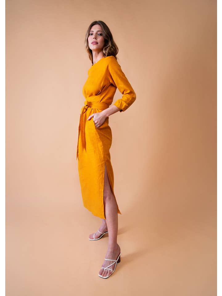 Nich Linen - Vendita all'ingrosso Vestito - Donna - Abito avvolgente in lino, maxi abito da donna giallo senape con cintura6