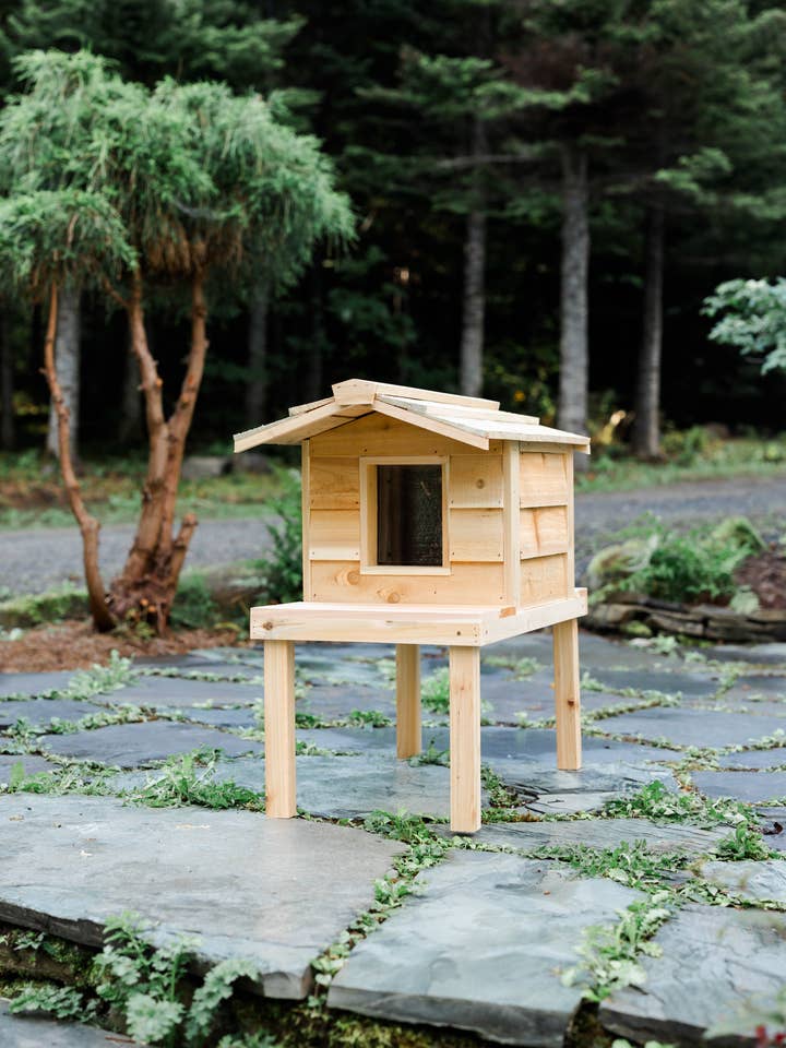 Small Outdoor Cat House with Deck & Extended Roof for wholesale by UnderCover Pet Houses