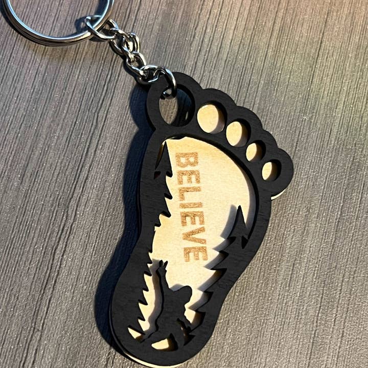 Bigfoot Believe Footprint nøglering for engroshandel hos Turnmeyers