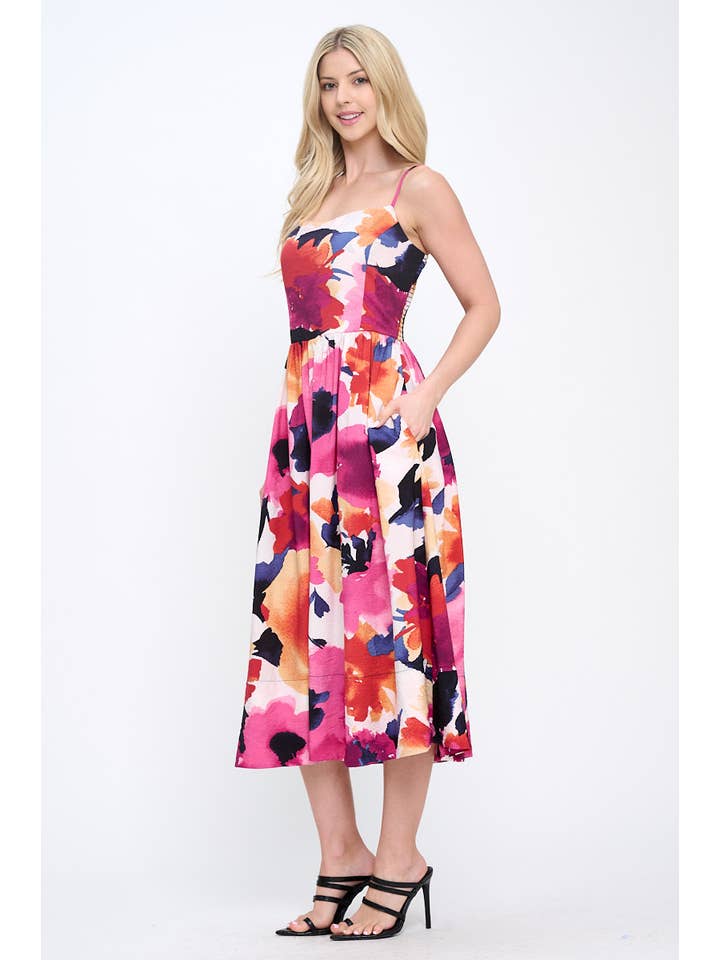 Rose/corail Robe mi-longue à imprimé floral fabriquée aux États-Unis avec détail smocké au dos en vente sur Faire2