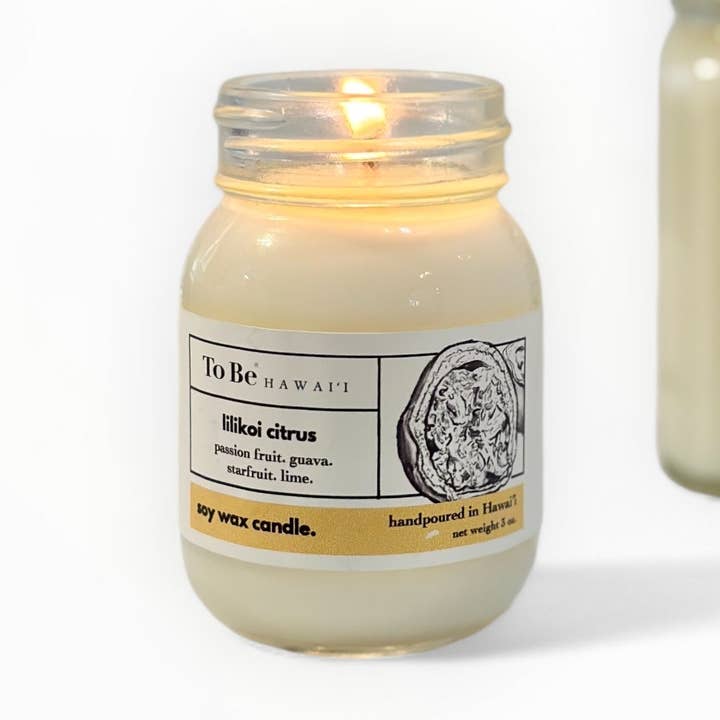 Bougie en cire de soja au lilikoi et agrumes. pour la vente par To Be Hawaii