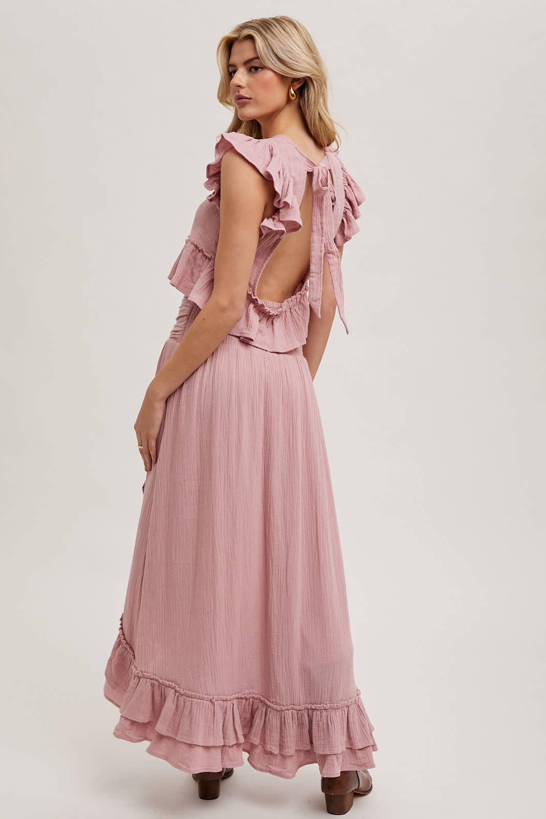 Bluivy – Großhandel Set aus Oberteil und Rock – Damen – MINIROCK-SET MIT CROP TOP UND SEITENSCHLITZ MIT RÜSCHENBESATZ18