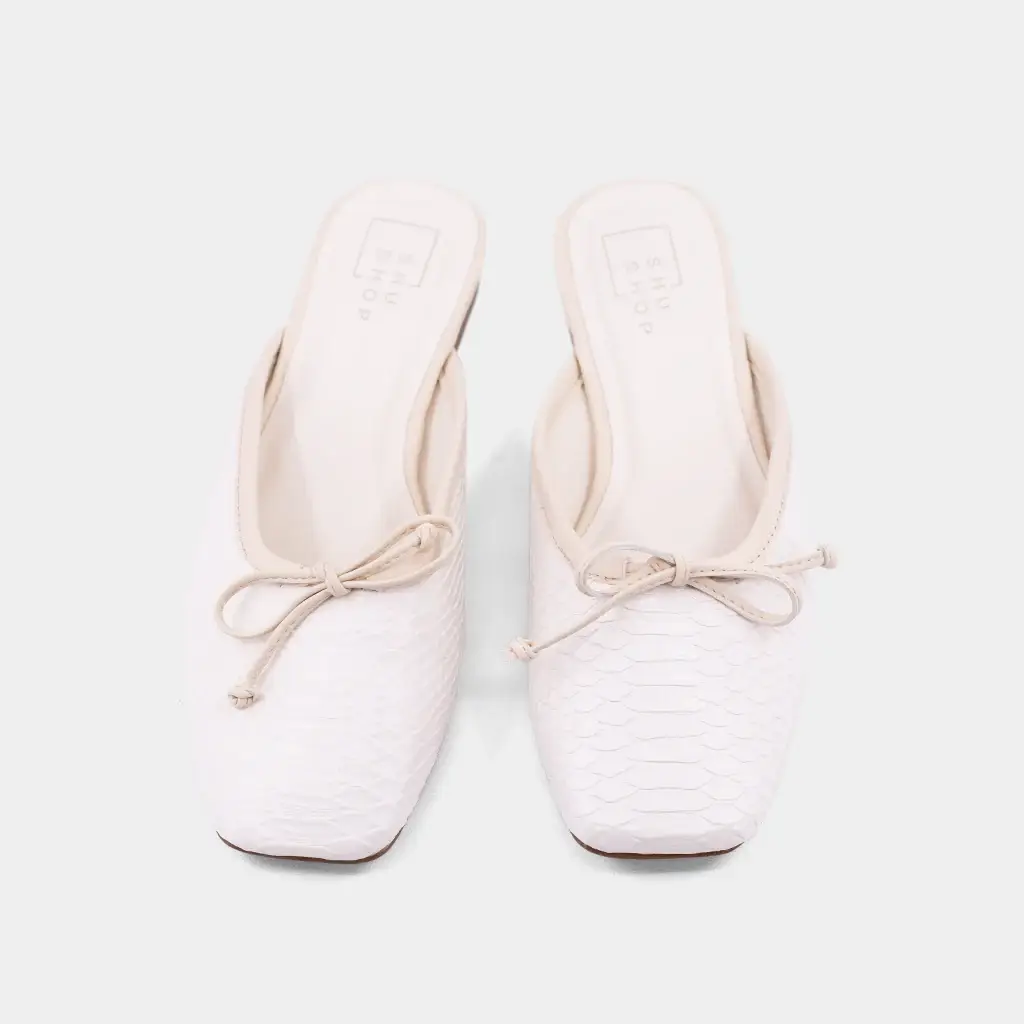 BONE SNAKE ANDREA for wholesale on Faire3