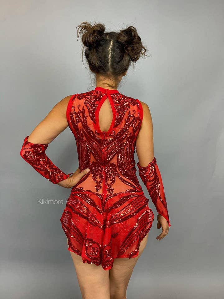 Prachtig luchtacrobaatkostuum, pole-dancekleding, paillettenbody voor dames, showgirl-maillot, nu trending, gepersonaliseerde badjas voor wholesale door Kikimora Fashion