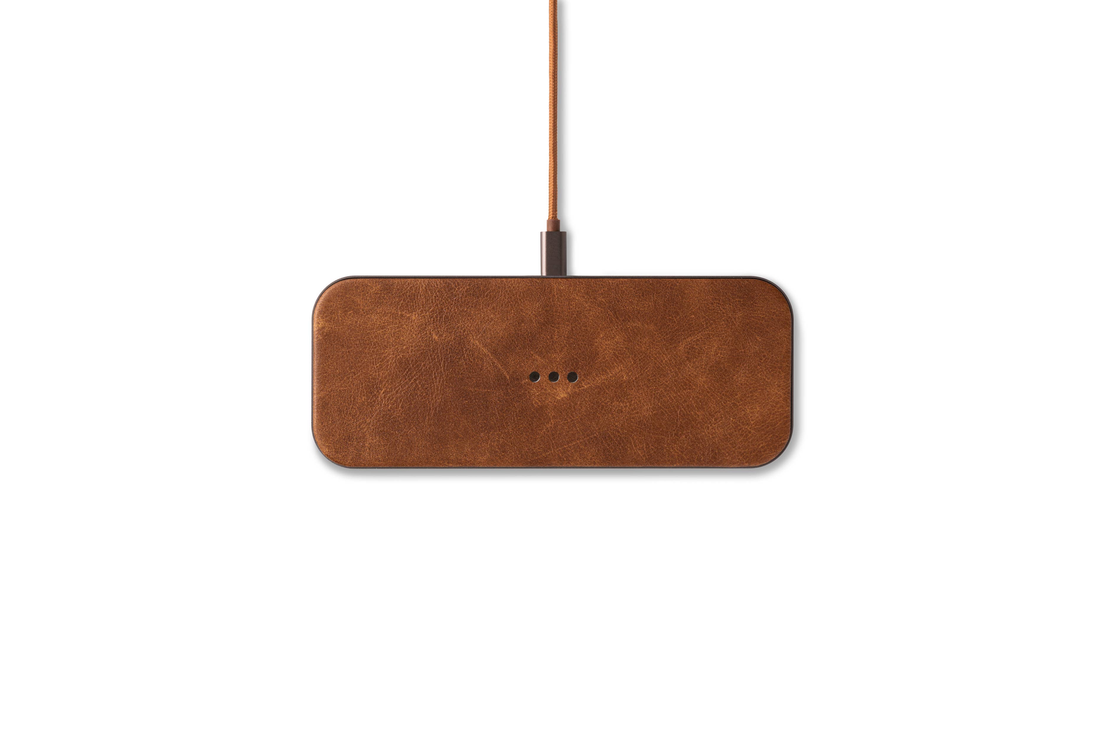 Courant - Wholesale Charging Dock - CATCH:2 - Classics Leather Wireless Charger - Dual Charging5