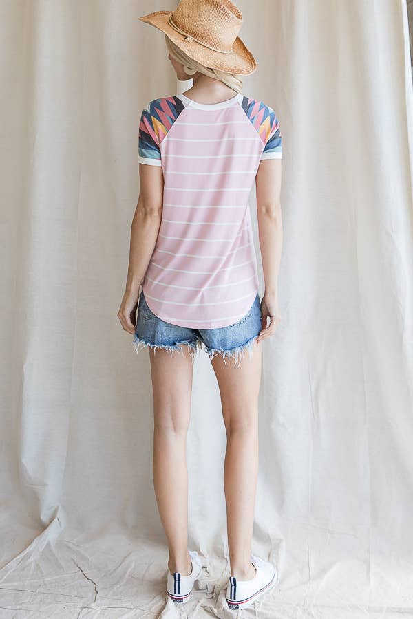 7th Ray – Engroshandel T-shirt – til kvinder – Casual Stribet Aztec Raglan Kortærmet T-shirt T412212