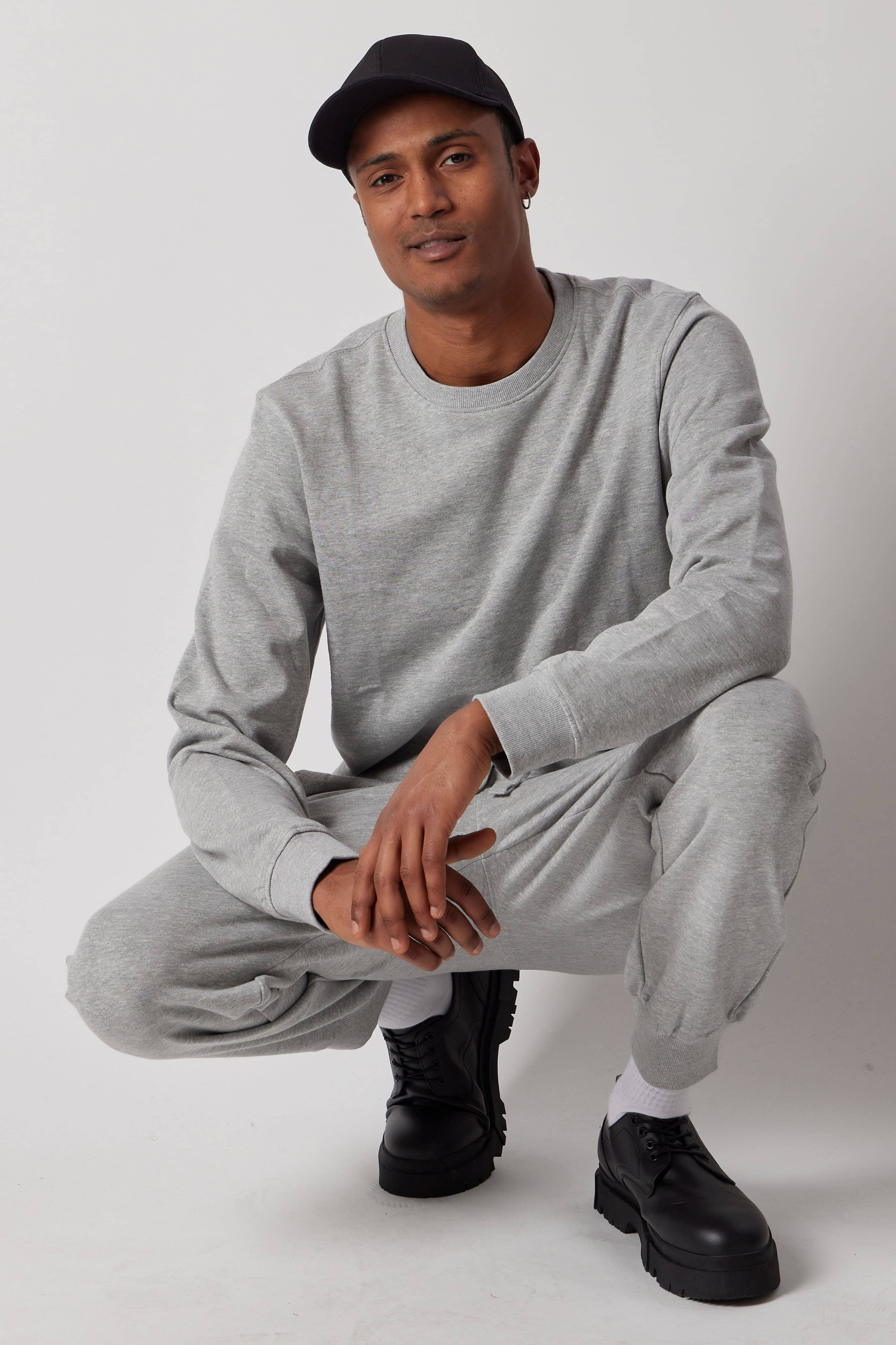 OWN OFF WITH NATURE - Wholesale Lounge Set - Men's - Crewneck Sweatshirt Set + Fleece Joggers3