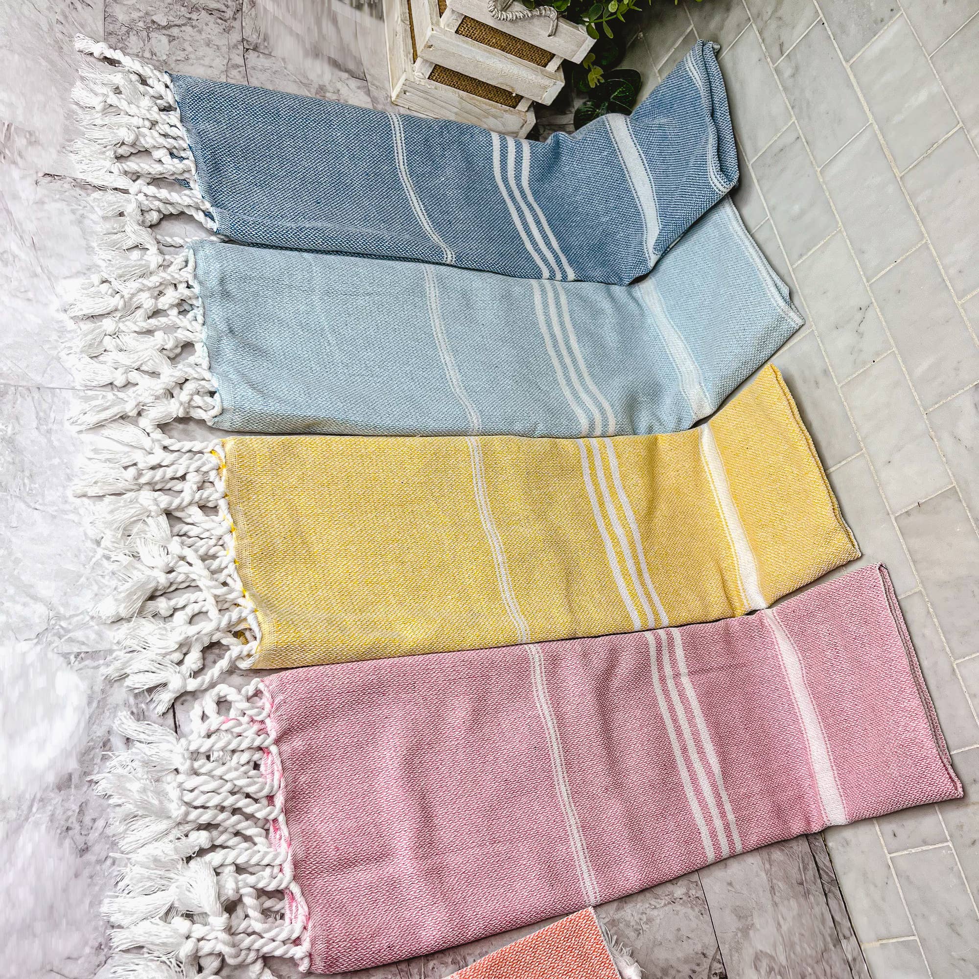 Gia Roma - Vente Essuie-mains - Serviette à main turque avec pompons, torchons de cuisine en coton coloré10