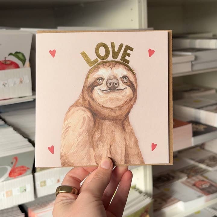 Carte en feuille d'or "Amour de paresseux" pour la vente par lil wabbit