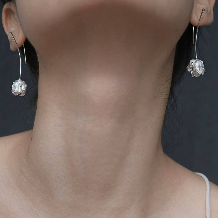 LanLivia - Wholesale Dangle Earrings - Unique Tulip Flower Design Longline Drop Earrings2