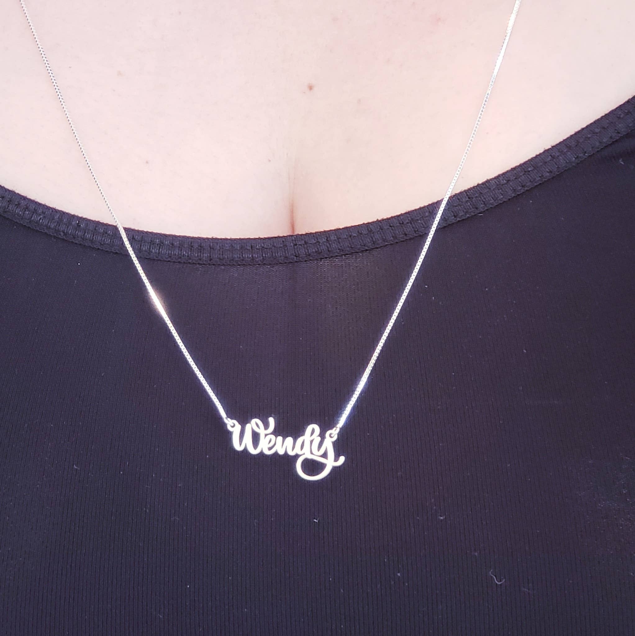 Tres Carmela - Wholesale Pendant/Charm Necklace - Custom Swirl Name Necklace2