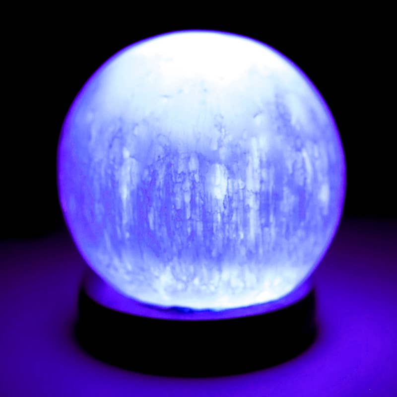 Ethike.eu - Wholesale Accent/Desk Lamp - 2 white selenite USB Sphere lamps8