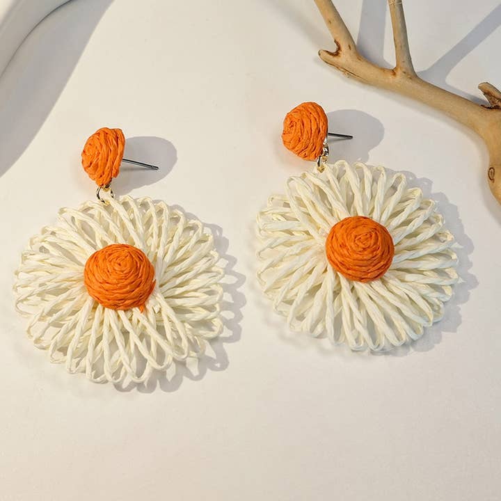 HAND-WOVEN CONTRASTING FLOWER EARRINGS_CWAJE1871 for wholesale by ACCITY