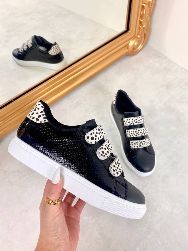 Joia Paris - Wholesale Lifestyle Sneakers - Women's - TRENDY WEDGE SNEAKERS BASKETS SHINY M-981