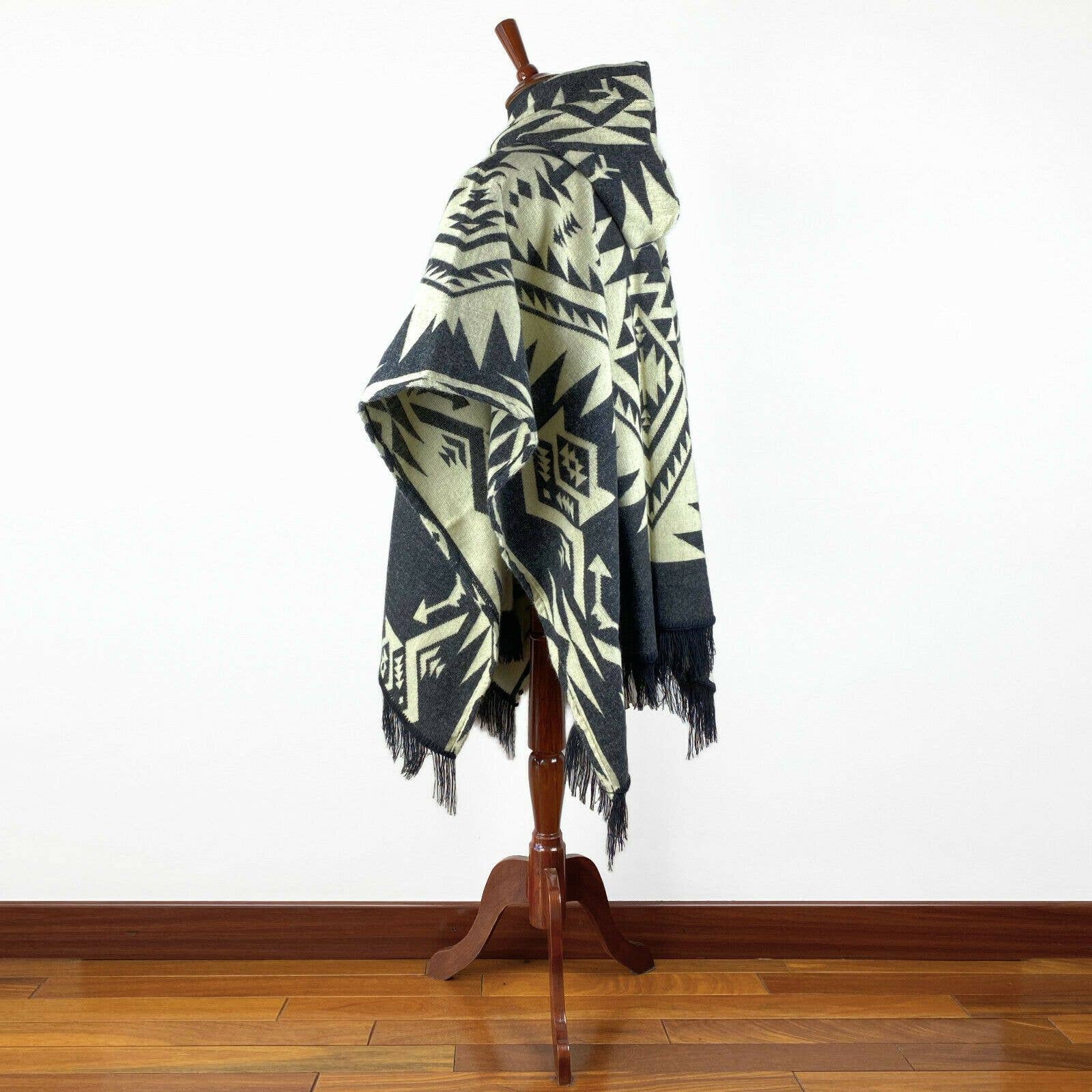 ECUALAMA – wholesale Poncho – Unisex – Baby Alpaca wool Unisex Hooded Poncho Pullover XXL -Aztec4