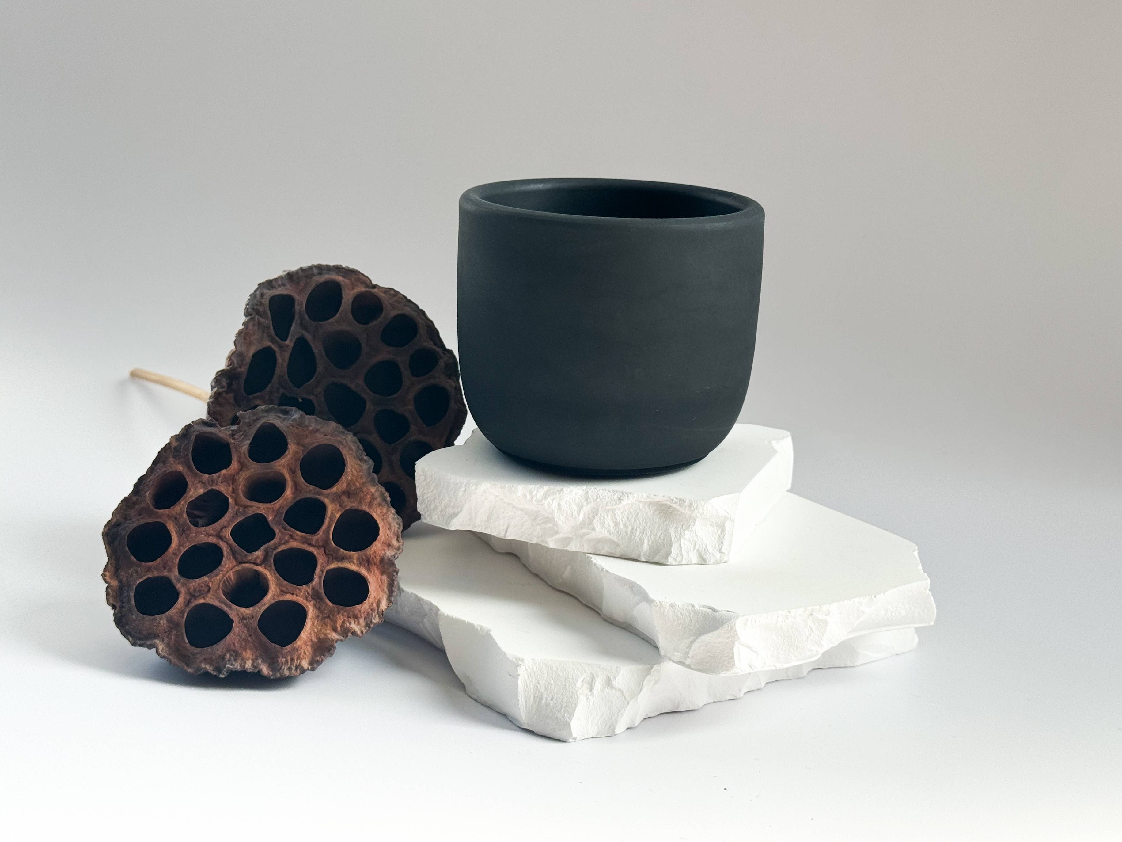 Tavv Inc - Wholesale Candle Holder - Concrete,Tulip shape Candle Vessel, 8oz11