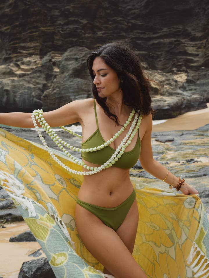 Pua Kenikeni Lyxig Hawaiian Strandhandduk för wholesale av EHA Culture