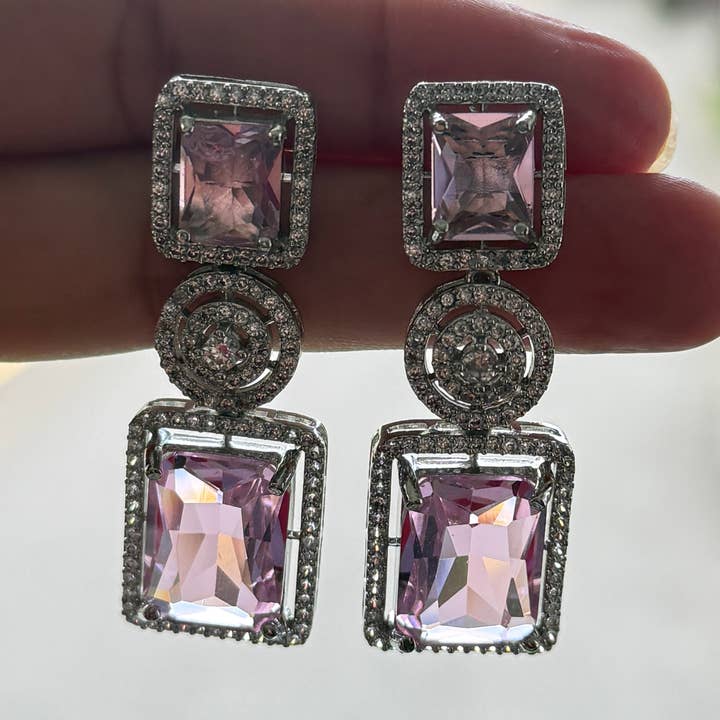 Blush Royale CZ Dråbeøreringe for engroshandel hos Vinnis Jewelry