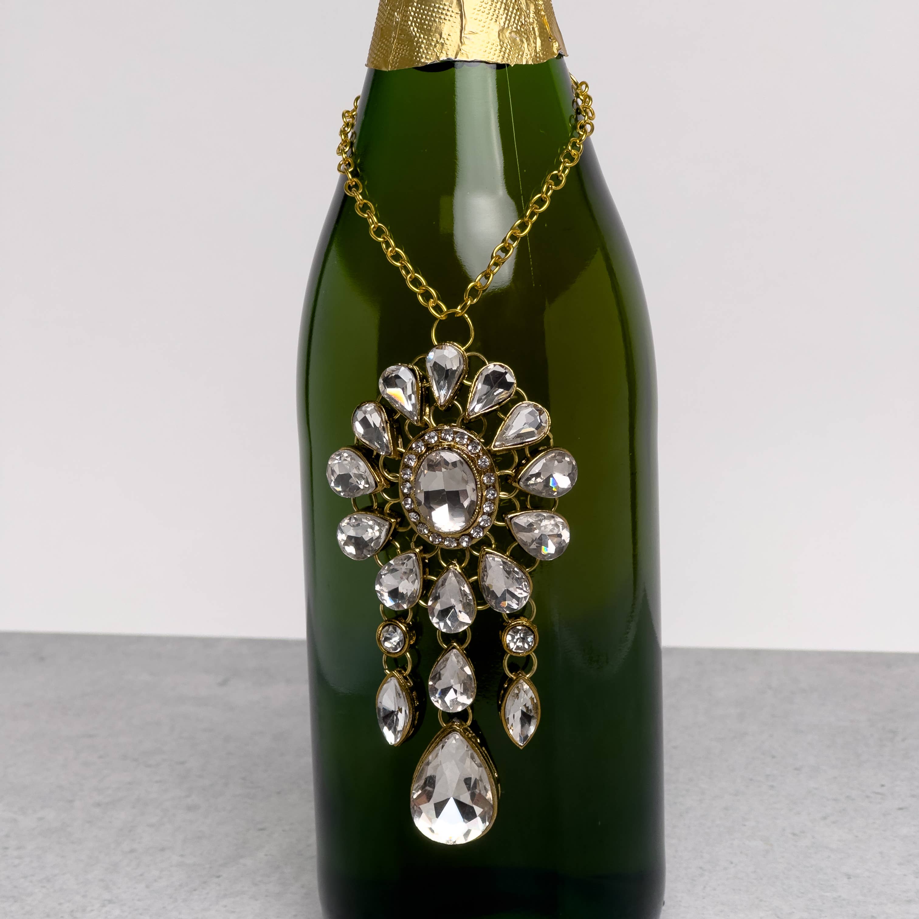 India Handicrafts Inc – wholesale Wine charm – Wine Bottle Charms, Asst.65