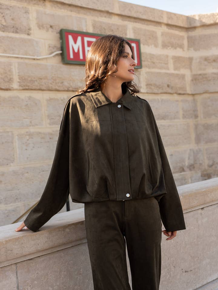 Attentif Paris - Wholesale Bomber Jacket - Women's - Oversized bomber jacket in suede with a loose fit9