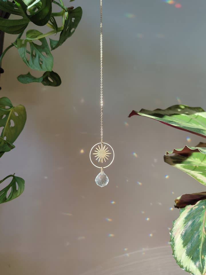 HELIOS • Mini Zonvanger van Messing & Glas Kristal voor wholesale door Atelier Intuitive