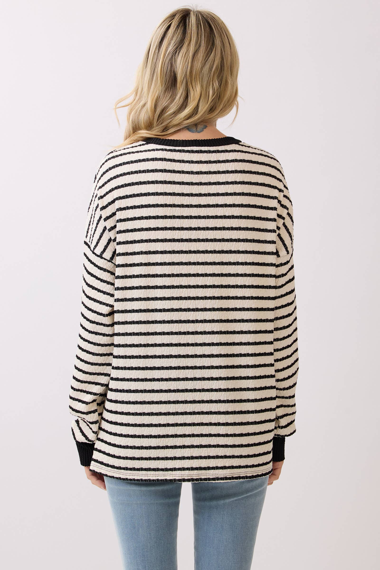 7th Ray – wholesale Stickad topp - Dam – Randig stickad tröja med nedhasad axel T61281