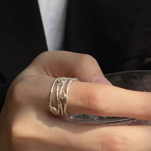 Einzigartiger unregelmäßiger Wellenring aus 925er-Sterlingsilber für den Großhandel von happyzzzsu