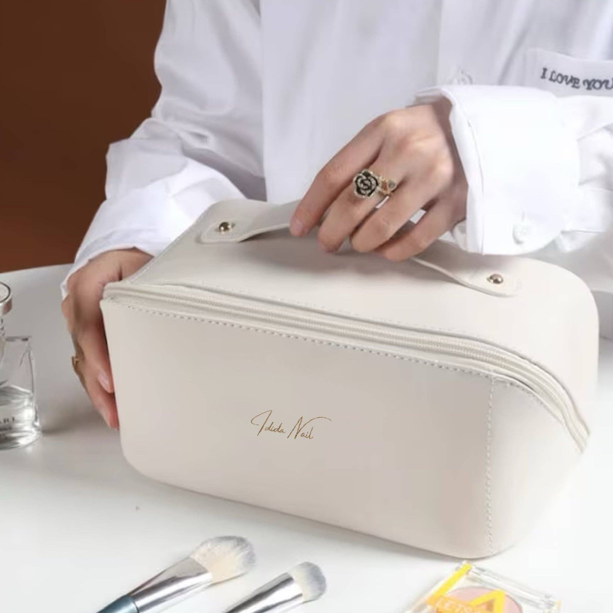 IDIDATI SL - Wholesale Nail Lacquer - La Bolsa de Necesidades9