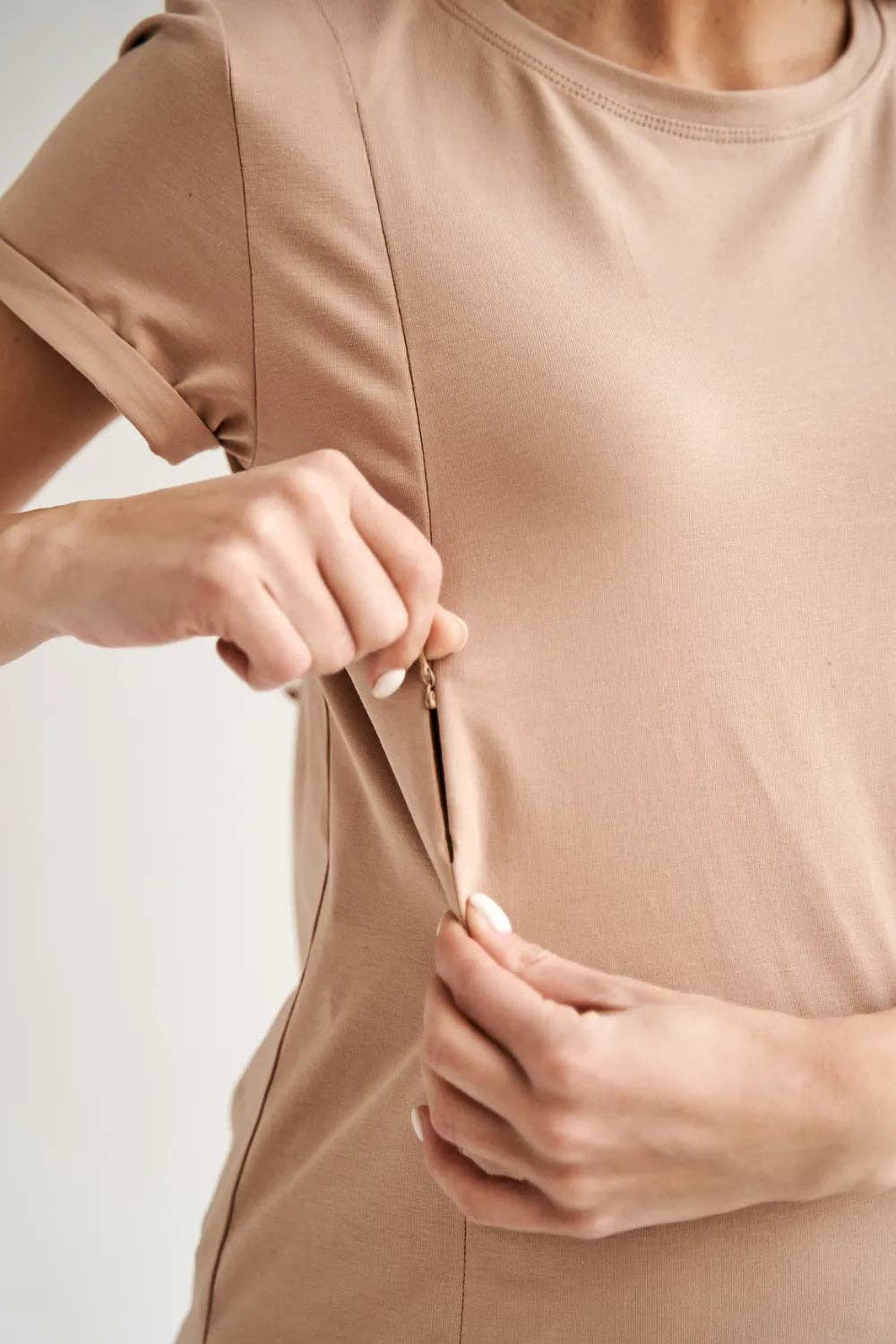 Maternity Clothing – Großhandel Top – Schwangerschafts- & Stillmode – Schwangerschafts-Basics T-Shirt mit Reißverschlüssen zum Stillen 31800411