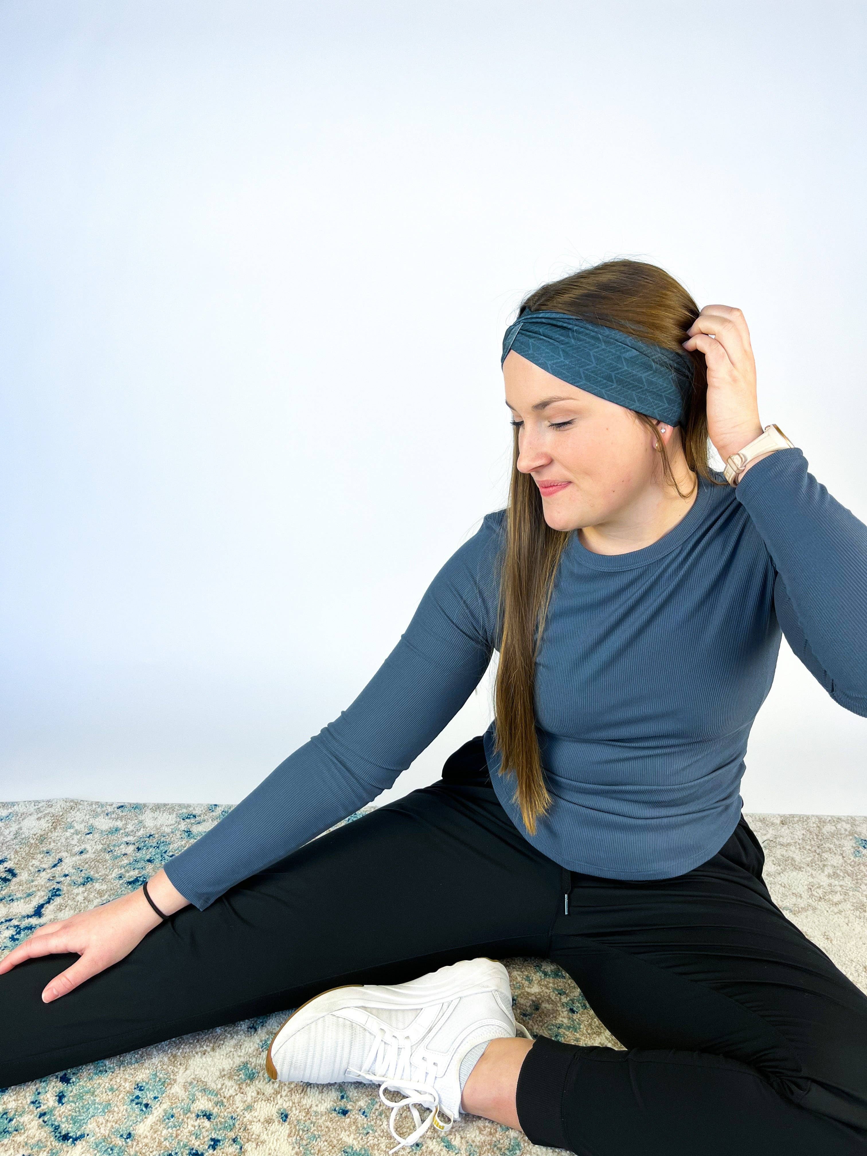 Lilac Market Headbands - Wholesale Fashion Headband - Women's - Black Sand Beach on Onyx3