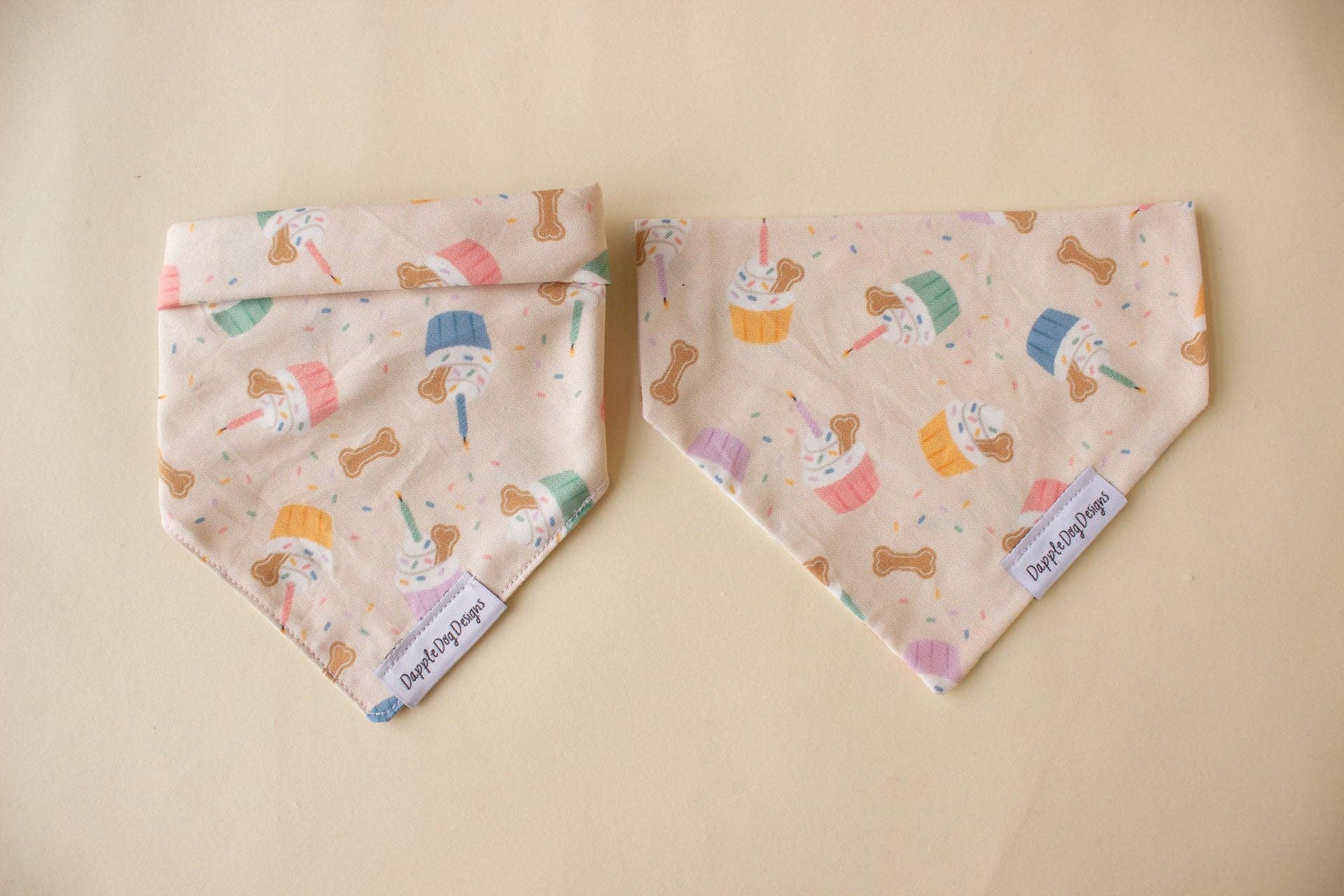 Dapple Dog Designs - Venta al por mayor Bandana - Perros - Bandana Party Pupcakes - Bandana de cumpleaños8