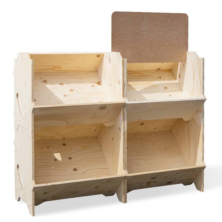 IZZIBOX - Wholesale Retailer Display Stand/Case - IZZIBOX DISPLAY PINE WOOD2