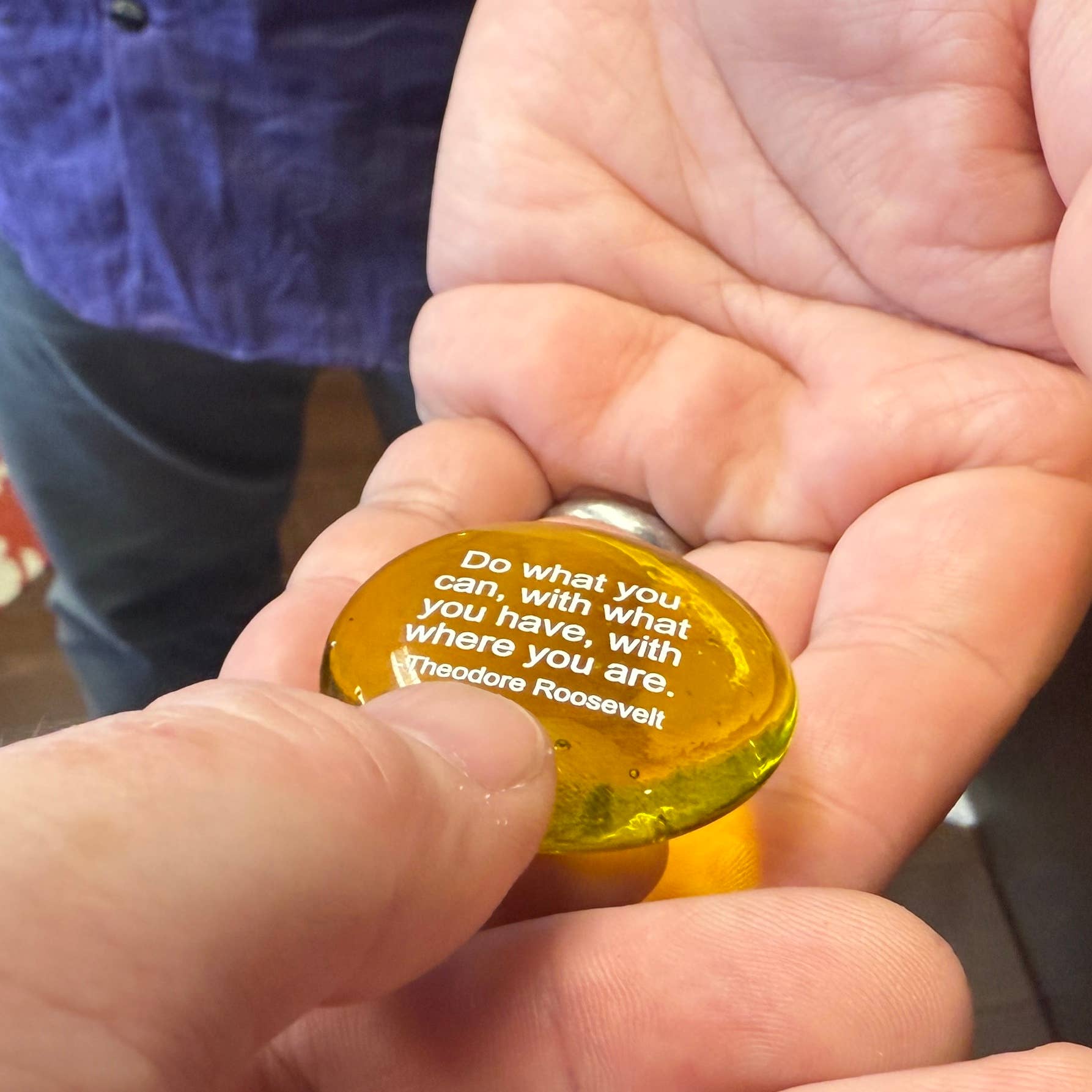 Lifeforce Glass, Inc. - Wholesale Keepsake Coin/Token - Encouragement Assortment, 100 Glass Positivity Word Stones3