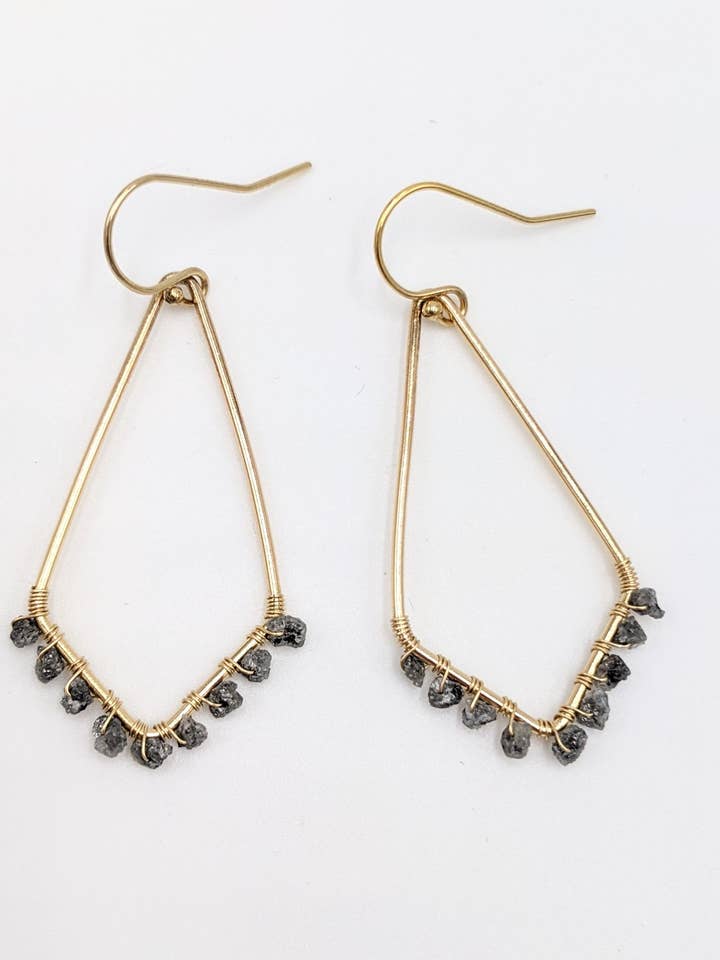 Grå diamant dinglende øreringe for engroshandel hos I Love ME Gems