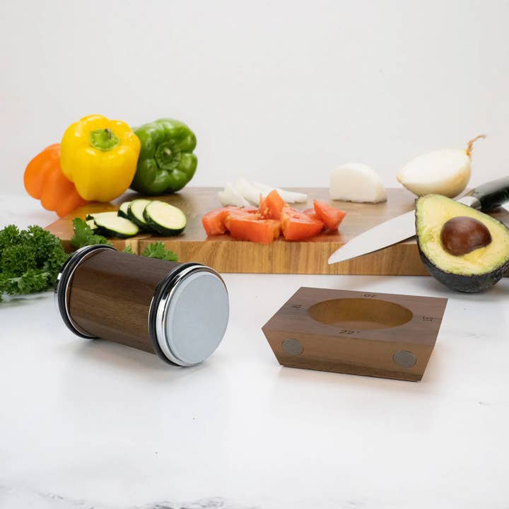 Senken Knives – Großhandel Messerschärfer – Rollmesserschärfer mit Magnetfuß mit Holzsockel