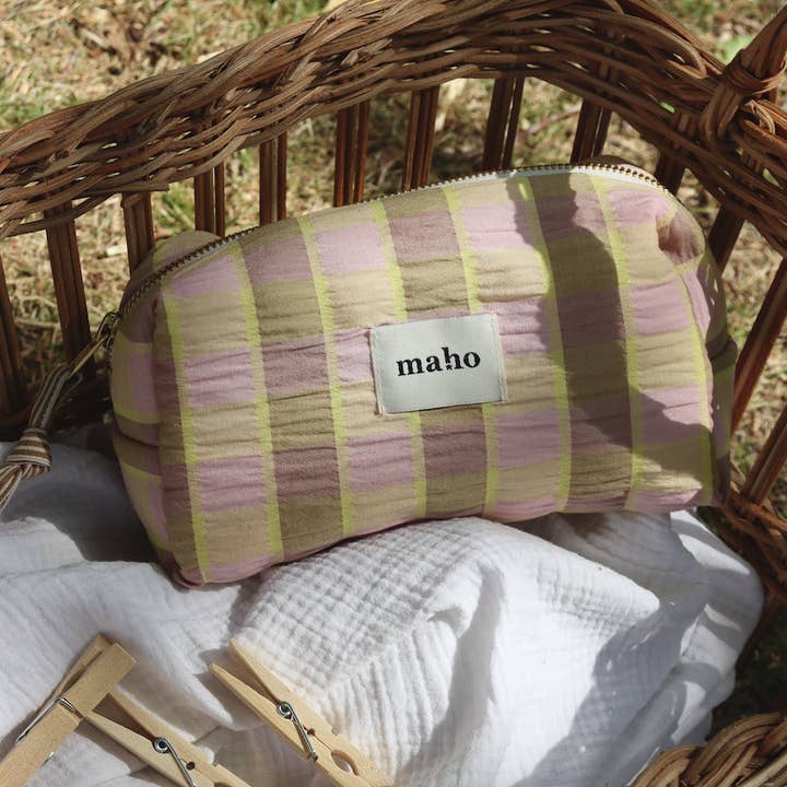 Maho - Wholesale Toiletry Bag - Women's - Claudia Seersucker4