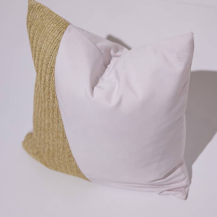 BHD HOME - Wholesale Chair cushion - Outdoor Raffia Angles White and Natural Lounge Cushion 55 x 55cm2
