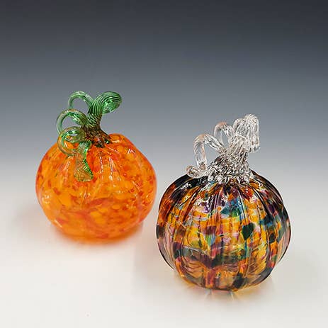Boise Art Glass – wholesale Decorative tabletop object – Glass Pumpkin - Medium - Small Ridge