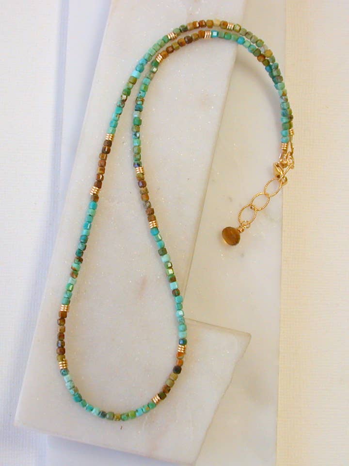 Turkoois Kralen Ketting. 14k goud gevuld of Sterling zilver. voor wholesale door Linda Trent Jewelry