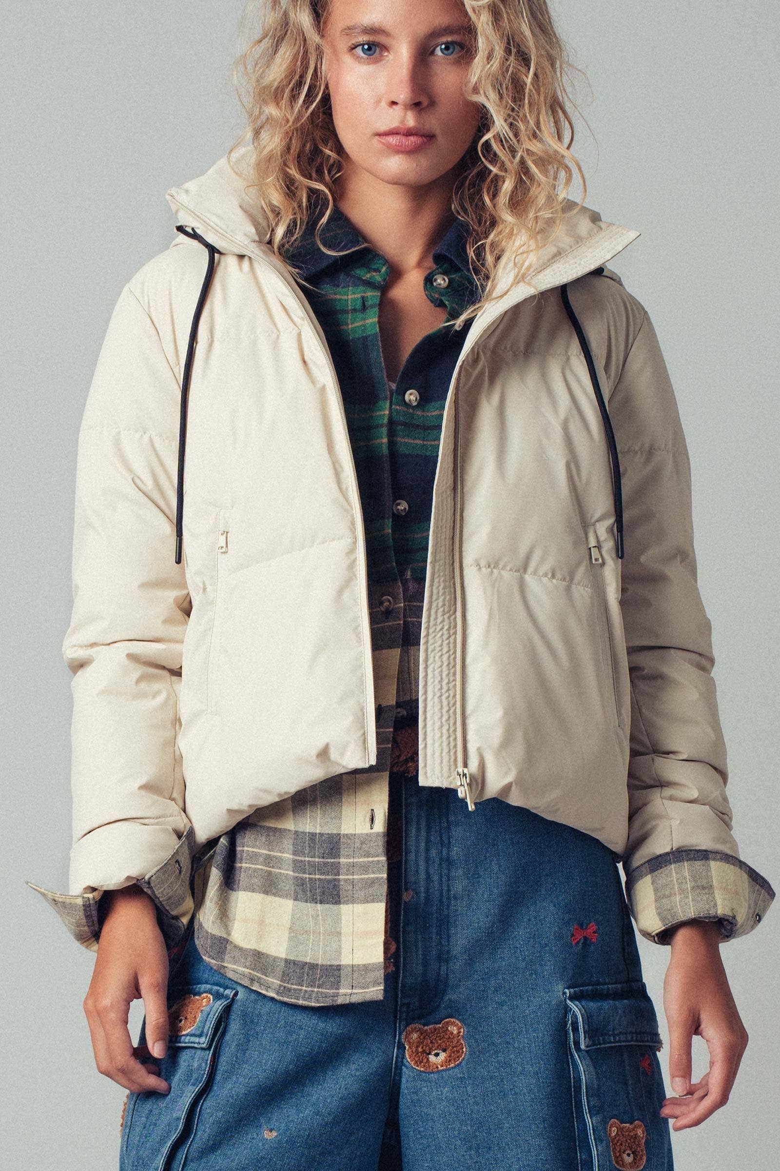 Urban Daizy - Wholesale Puffer Jacket - Women's - Cozy Drawstring Hooded Puffer Jacket10