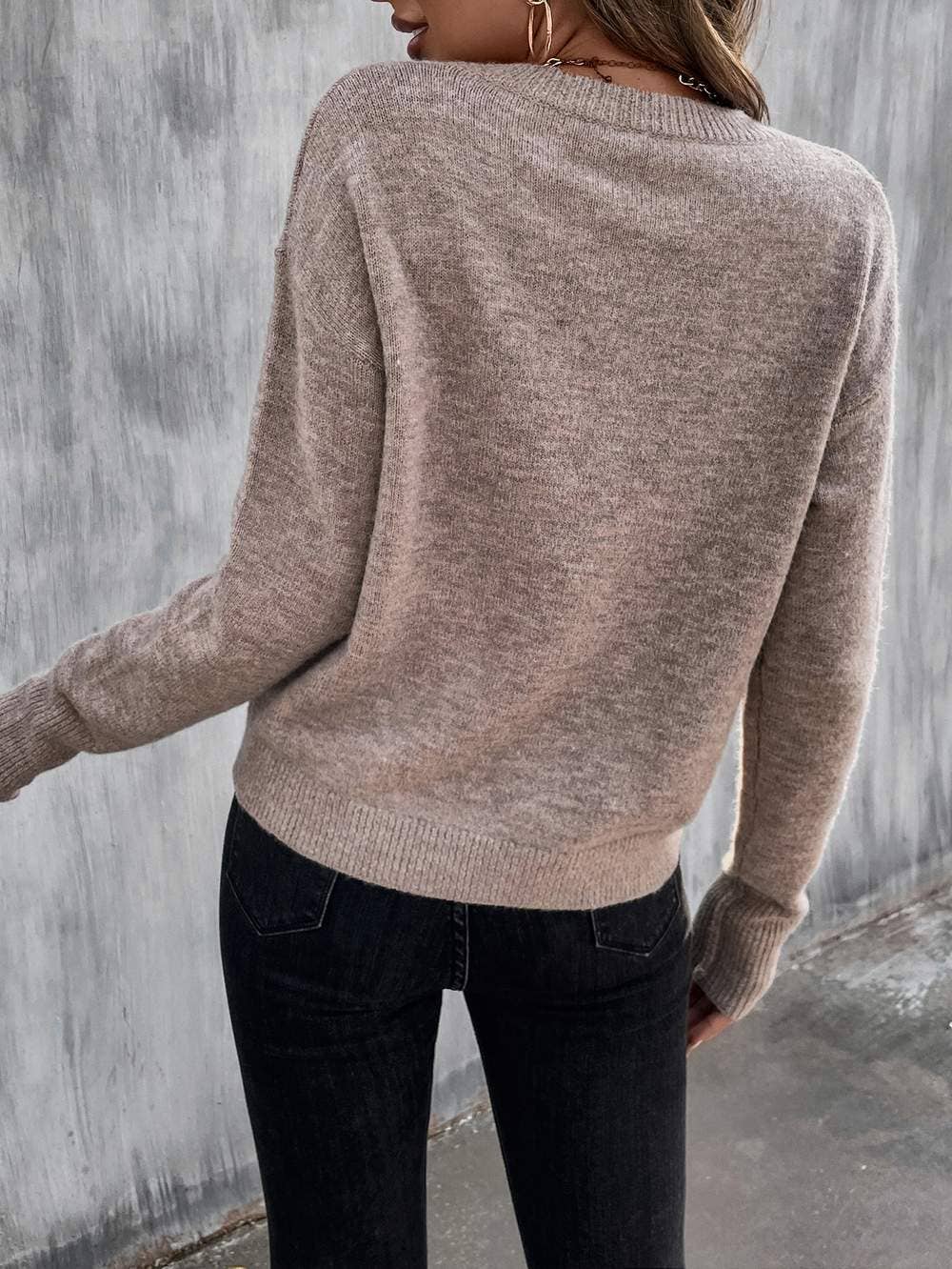 Fashion Combination – wholesale Knitted jumper – Women′s – solid drop shoulder sweater10