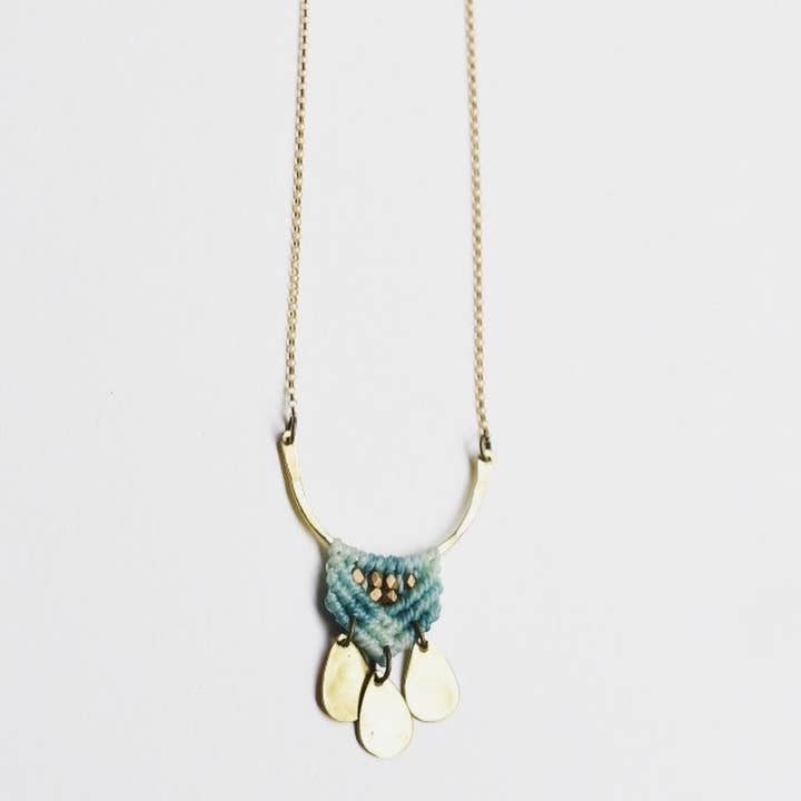 AMiRA jewelry - Wholesale Pendant/Charm Necklace - Portico Necklace Aqua