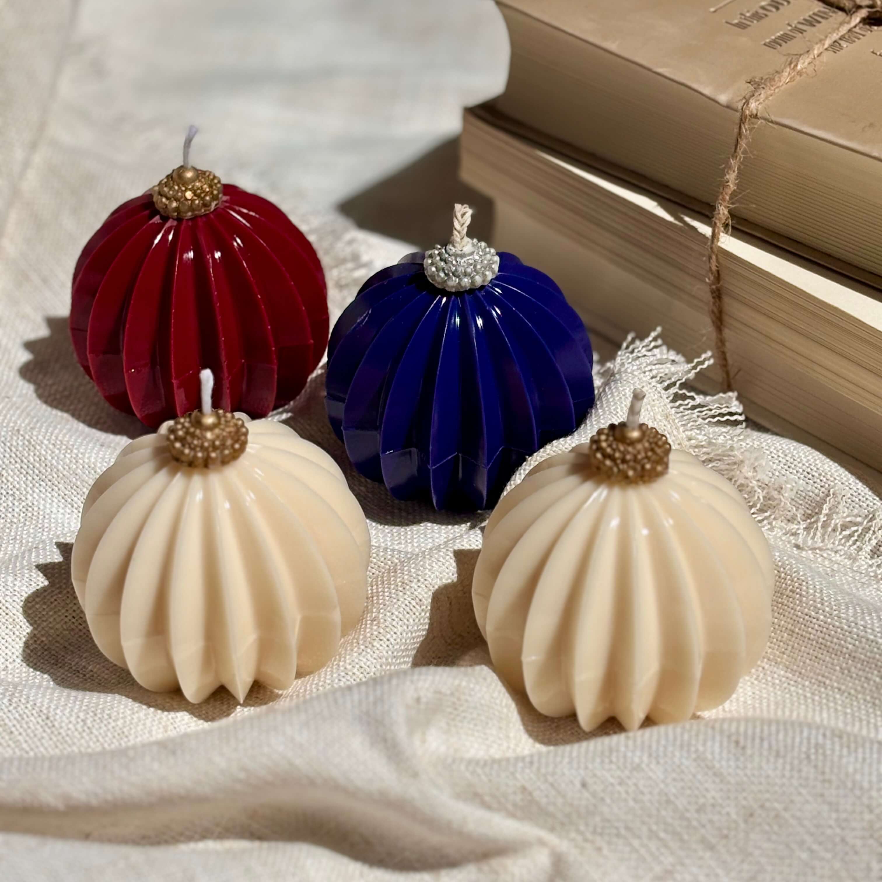 OH MY BOX – wholesale Pillar candle – Holiday Round Candle | Cozy Home Christmas Gift3