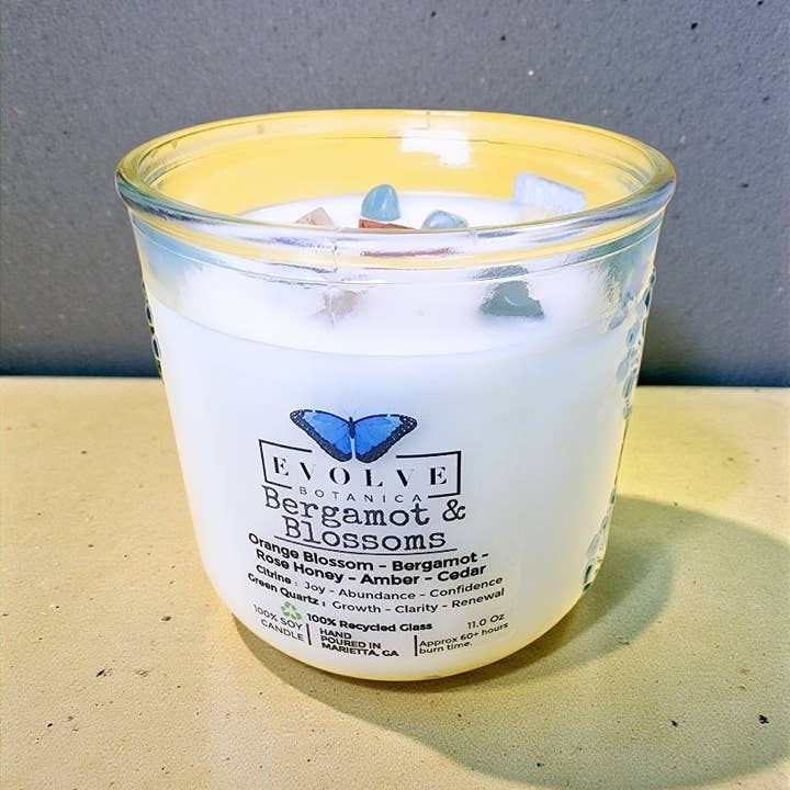 Rocks Candle - Bergamot & Blossoms (Wood Wick, Citrine, Green Quartz, Soy Candle) for wholesale by Evolve Botanica